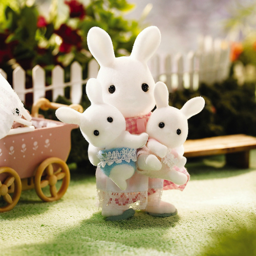 calico critters royal carriage set