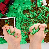Sensory Bin - Farm
